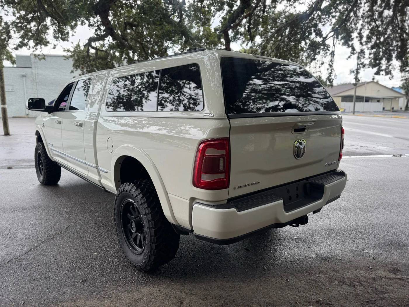 Thumbnail 4