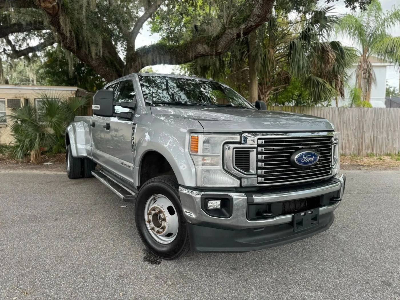 2022 Ford Super Duty F-350 XLT — Pickup Truck — 97,405 mi — Tampa, FL
