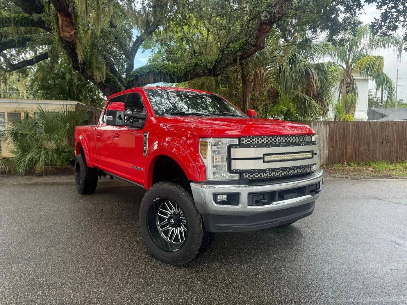 2018 Ford Super Duty F-350 Lariat — Pickup Truck — 92,289 mi — Tampa, FL