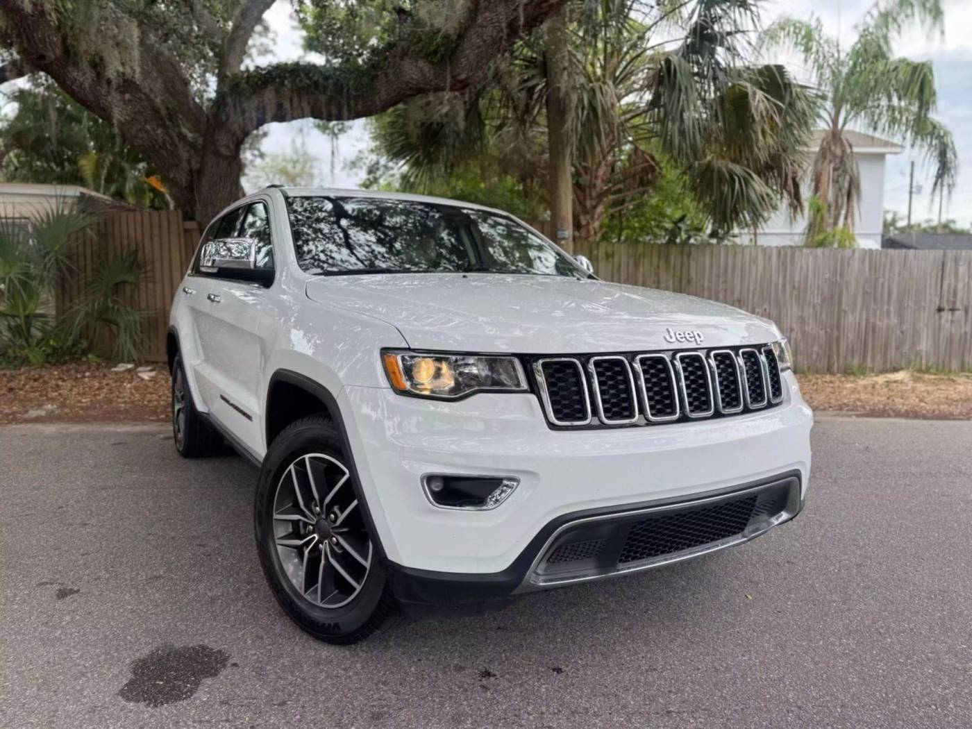 2019 Jeep Grand Cherokee Limited — SUV — 104,987 mi — Tampa, FL