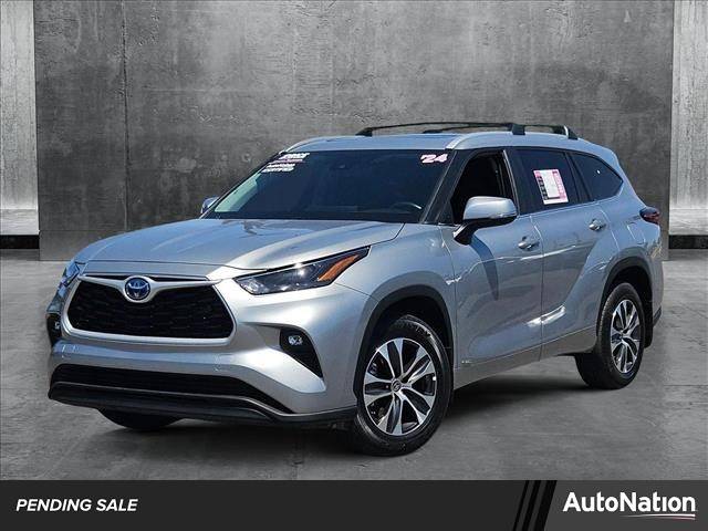 2024 Toyota Highlander Hybrid XLE — SUV — 22,725 mi — Mesa, AZ
