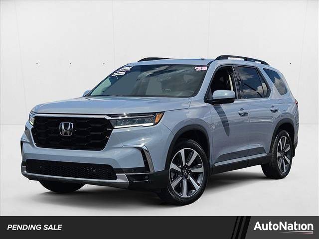 2025 Honda Pilot Touring — SUV — 10,901 mi — Mesa, AZ