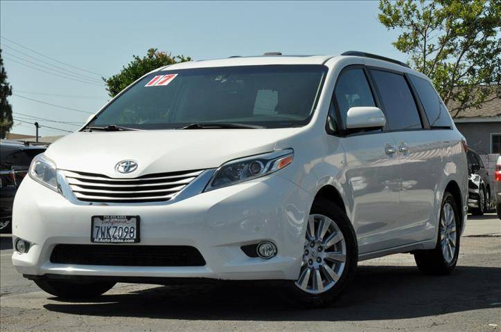 2017 Toyota Sienna Limited — Minivan — 96,227 mi — Westminster, CA