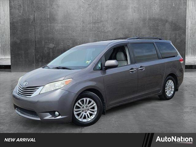 2014 Toyota Sienna XLE — Minivan — 166,046 mi — Tempe, AZ