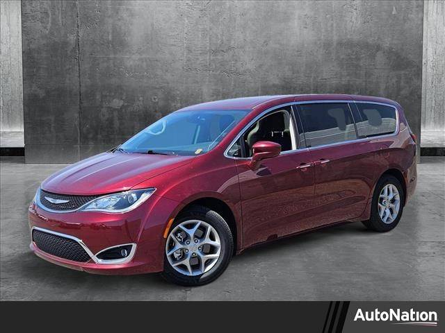 2019 Chrysler Pacifica Touring Plus — Minivan — 26,820 mi — Tempe, AZ