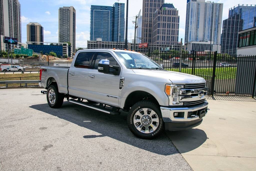 2017 Ford Super Duty F-350 Lariat — Pickup Truck — 128,654 mi — Altanta, GA