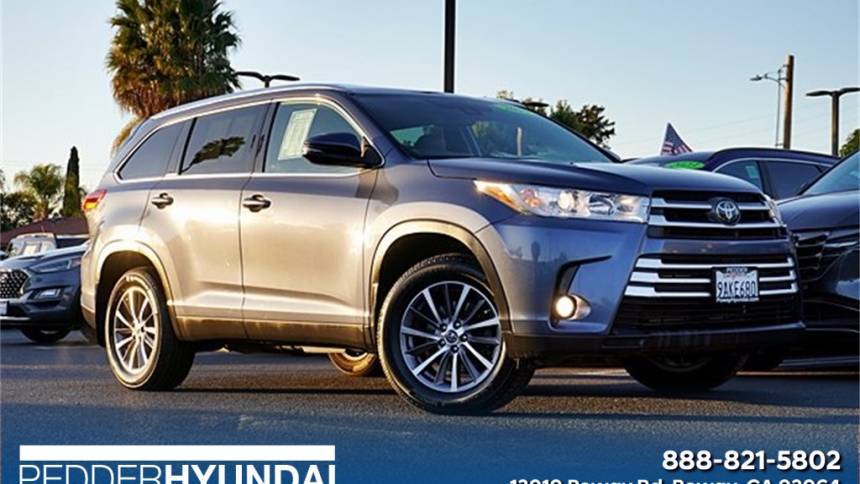 2019 Toyota Highlander SE V6 — SUV — 79,140 mi — Poway, CA