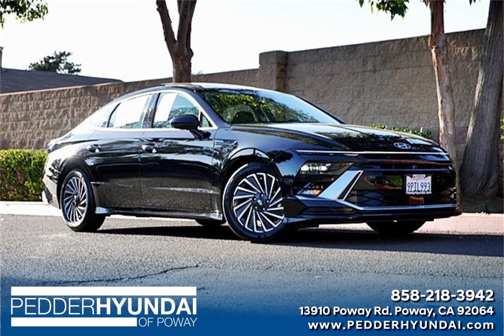 2025 Hyundai Sonata Hybrid Limited — Sedan — 12,633 mi — Poway, CA