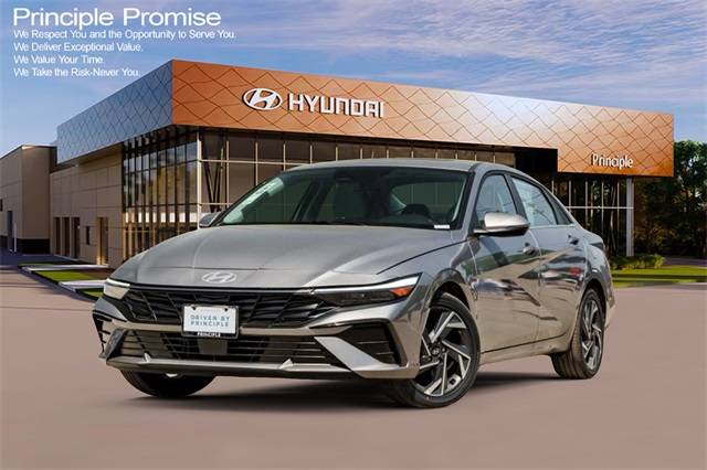 2025 Hyundai Elantra Hybrid Limited — Sedan — 4,301 mi — Boerne, TX
