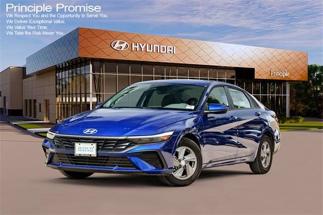 2025 Hyundai Elantra SE — Sedan — 4,102 mi — Boerne, TX