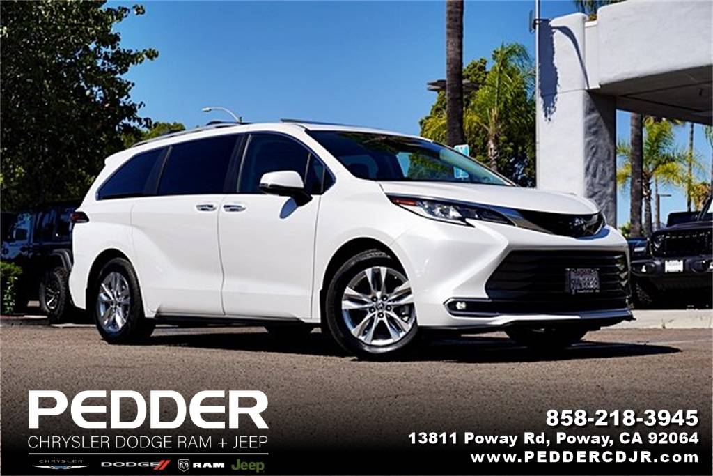 2023 Toyota Sienna Limited — Minivan — 29,237 mi — Poway, CA