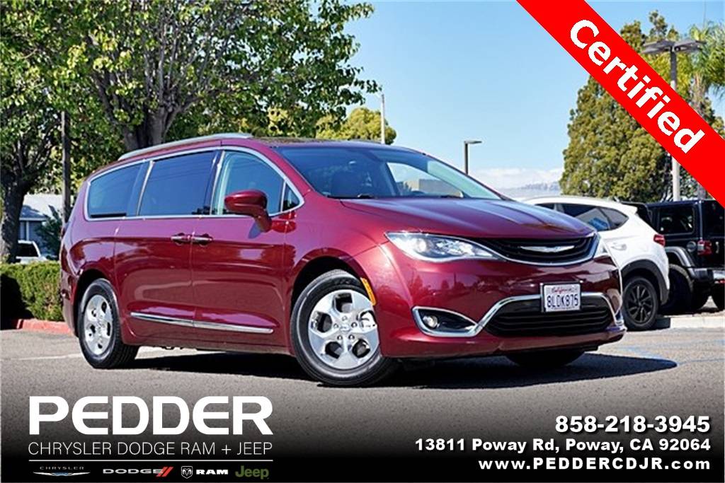 2018 Chrysler Pacifica Hybrid Touring L — Minivan — 29,189 mi — Poway, CA