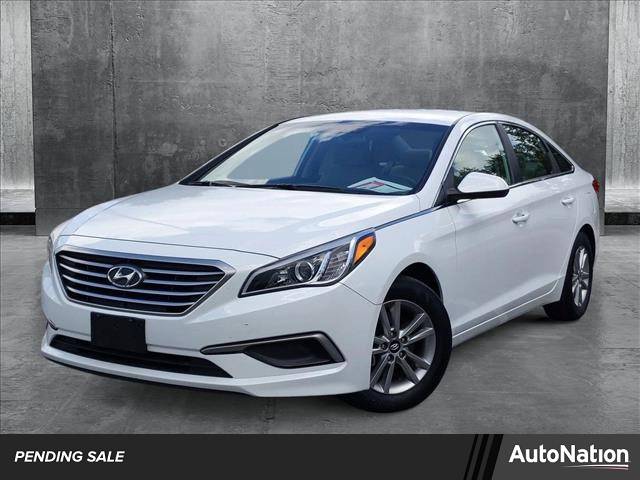 2017 Hyundai Sonata SE — Sedan — 39,489 mi — Austin, TX