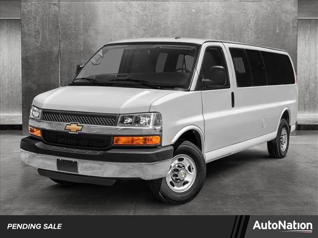 2018 Chevrolet Express Passenger LS — Passenger Van — 9,468 mi — Austin, TX