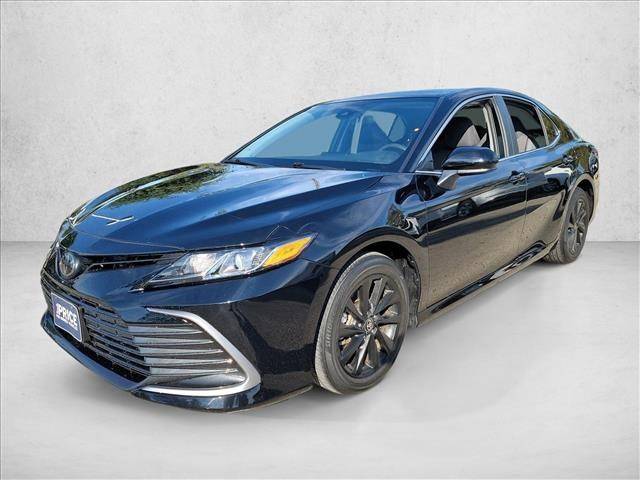 2024 Toyota Camry LE — Sedan — 21,855 mi — Austin, TX