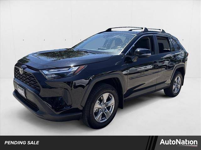 2025 Toyota RAV4 XLE — SUV — 1,250 mi — Austin, TX