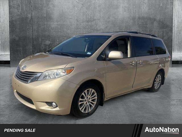2012 Toyota Sienna XLE — Minivan — 128,176 mi — Austin, TX