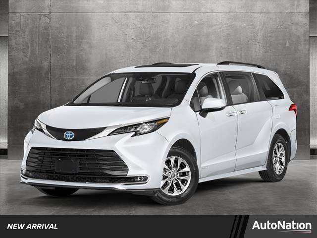 2025 Toyota Sienna XLE — Minivan — 4,612 mi — Austin, TX