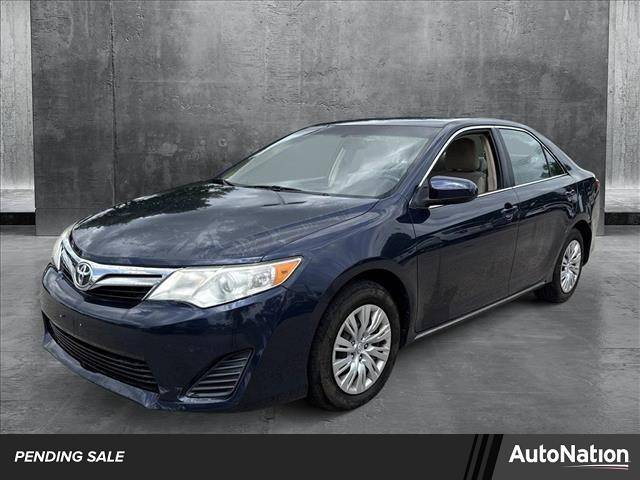 2014 Toyota Camry LE — Sedan — 105,144 mi — Austin, TX