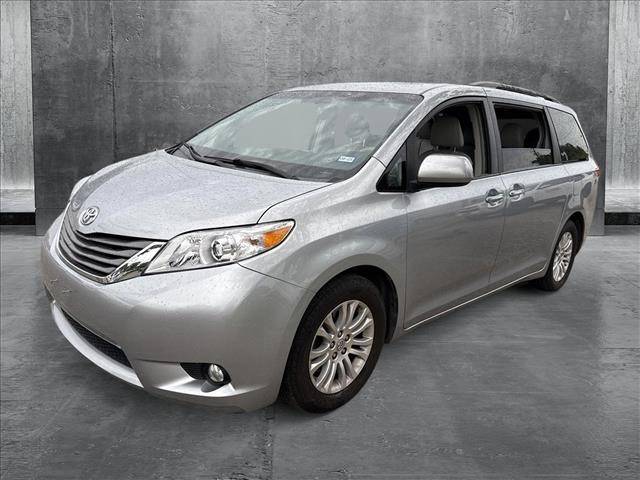 2013 Toyota Sienna XLE — Minivan — 116,574 mi — Austin, TX