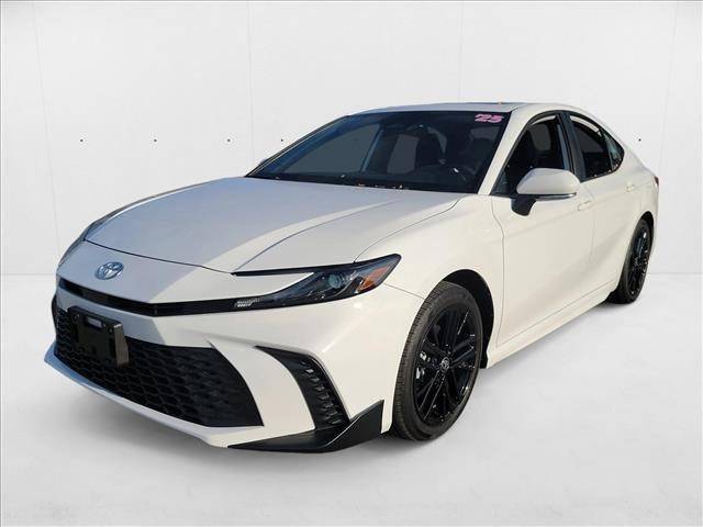 2025 Toyota Camry Hybrid SE — Sedan — 32,149 mi — Austin, TX
