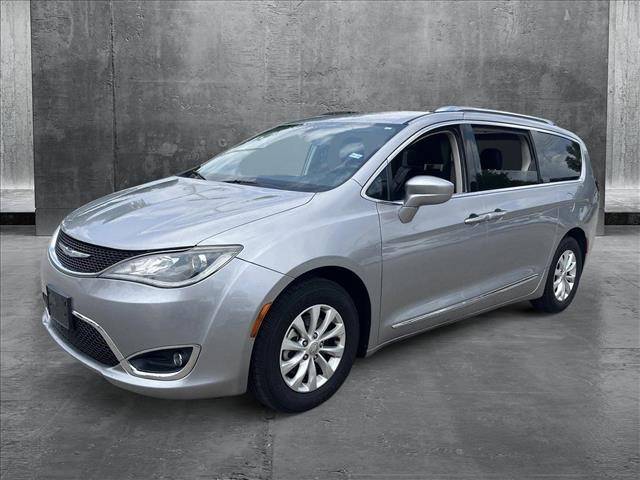 2018 Chrysler Pacifica Touring L — Minivan — 119,649 mi — Austin, TX