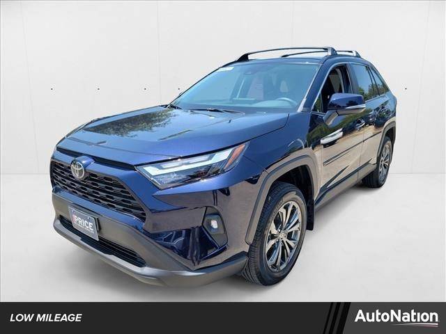 2025 Toyota RAV4 Hybrid XLE Premium — SUV — 3,298 mi — Austin, TX