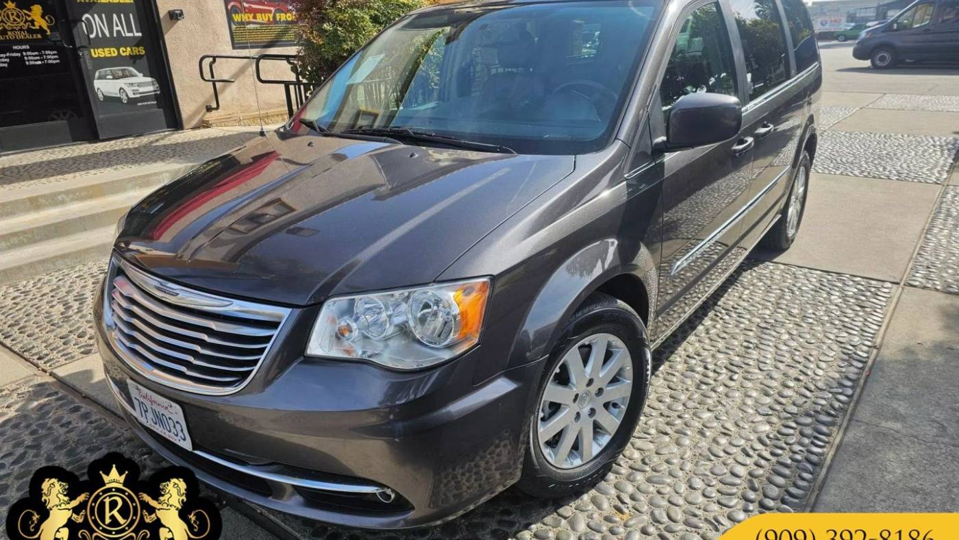 2016 Chrysler Town & Country Touring — Minivan — 101,959 mi — Montclair, CA