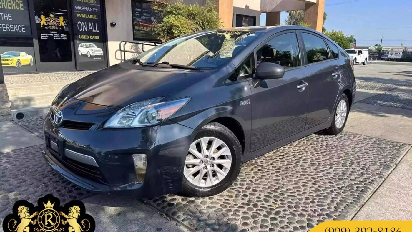 2014 Toyota Prius Advanced — Hatchback — 170,304 mi — Montclair, CA