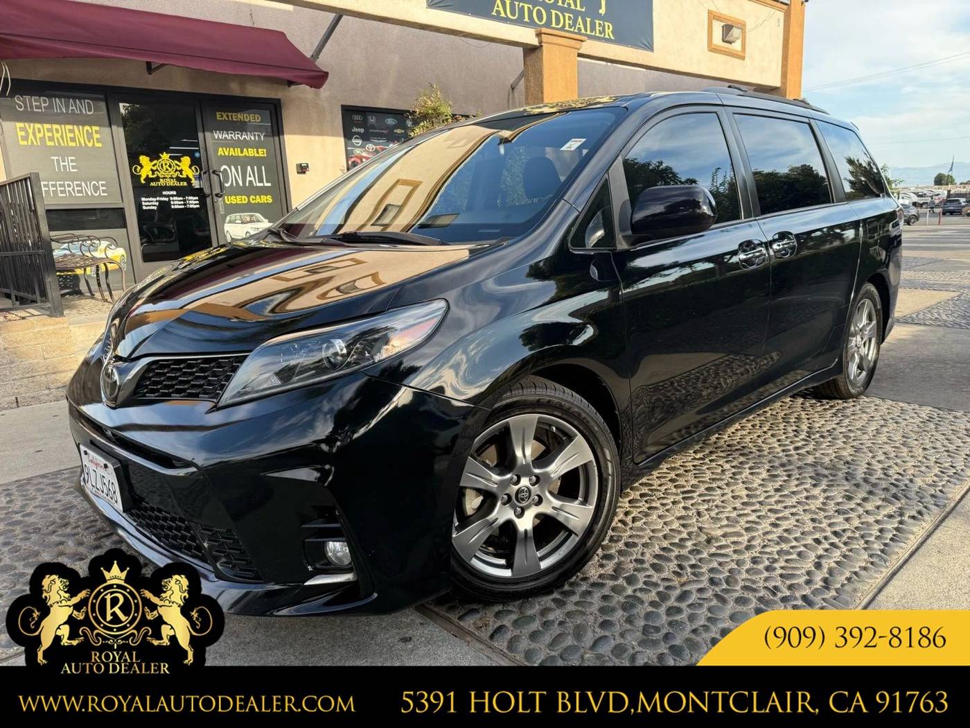 2018 Toyota Sienna SE — Minivan — 126,144 mi — Montclair, CA