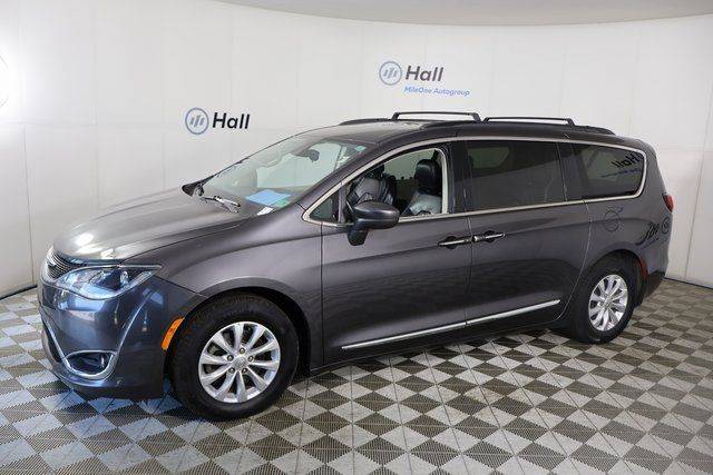 2017 Chrysler Pacifica Touring L — Minivan — 136,694 mi — Virginia Beach, VA
