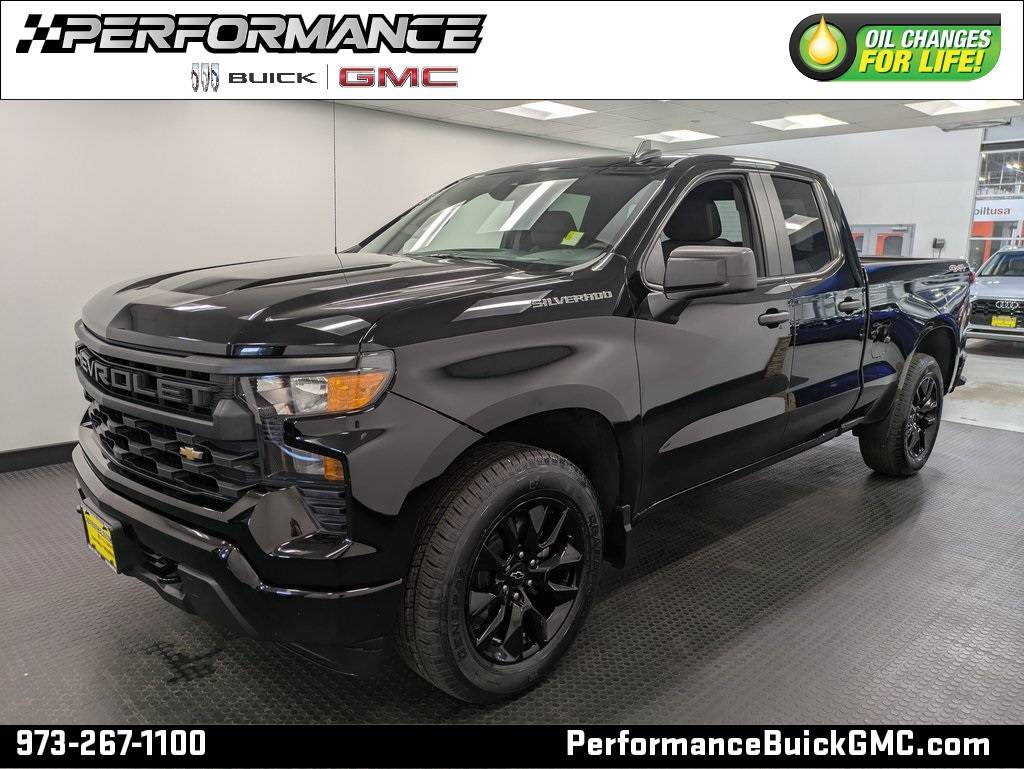 2023 Chevrolet Silverado 1500 Custom — Pickup Truck — 29,615 mi — Cedar Knolls, NJ