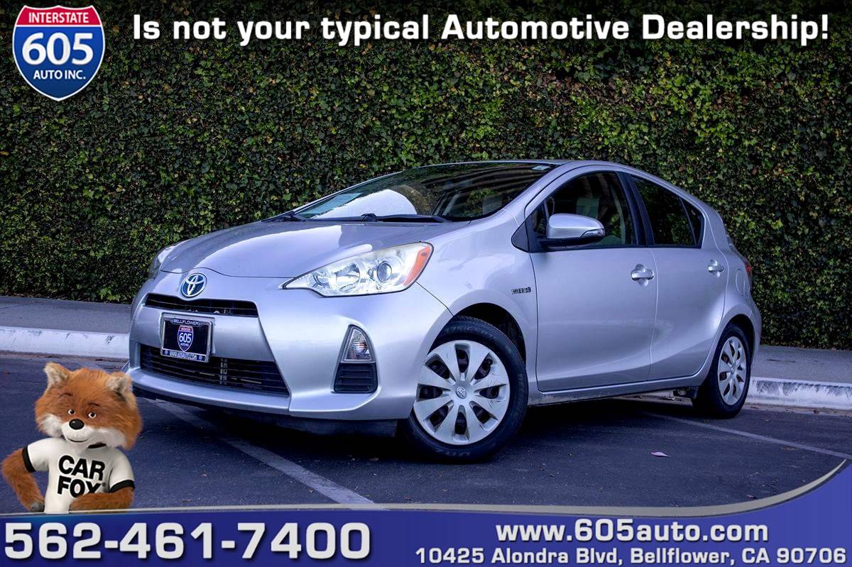 2017 Toyota Yaris LE