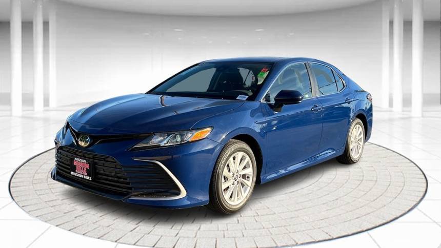 2024 Toyota Camry LE — Sedan — 9,211 mi — Mission Hills, CA