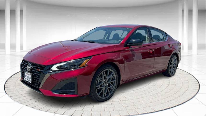 2023 Nissan Altima SR — Sedan — 15 mi — Mission Hills, CA