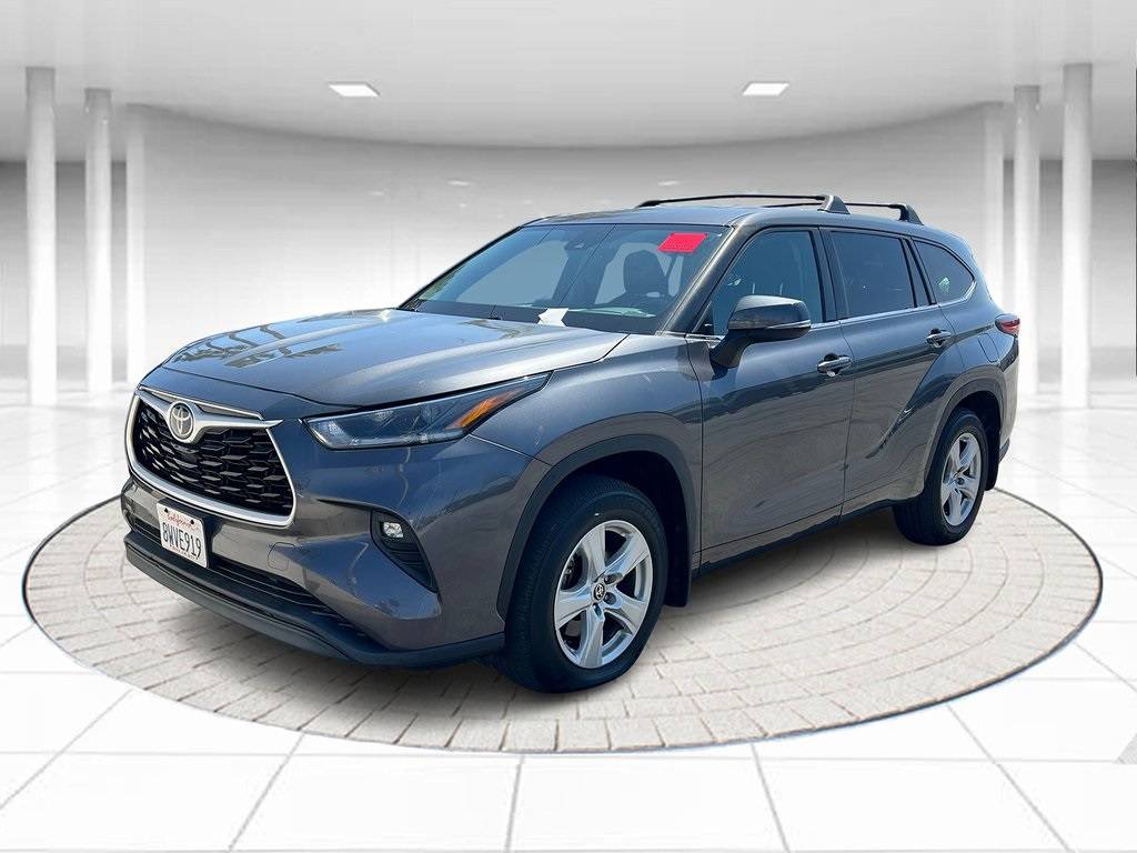 2021 Toyota Highlander LE — SUV — 105,225 mi — Mission Hills, CA