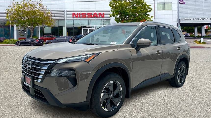 2024 Nissan Rogue SV — SUV — 4,506 mi — Mission Hills, CA