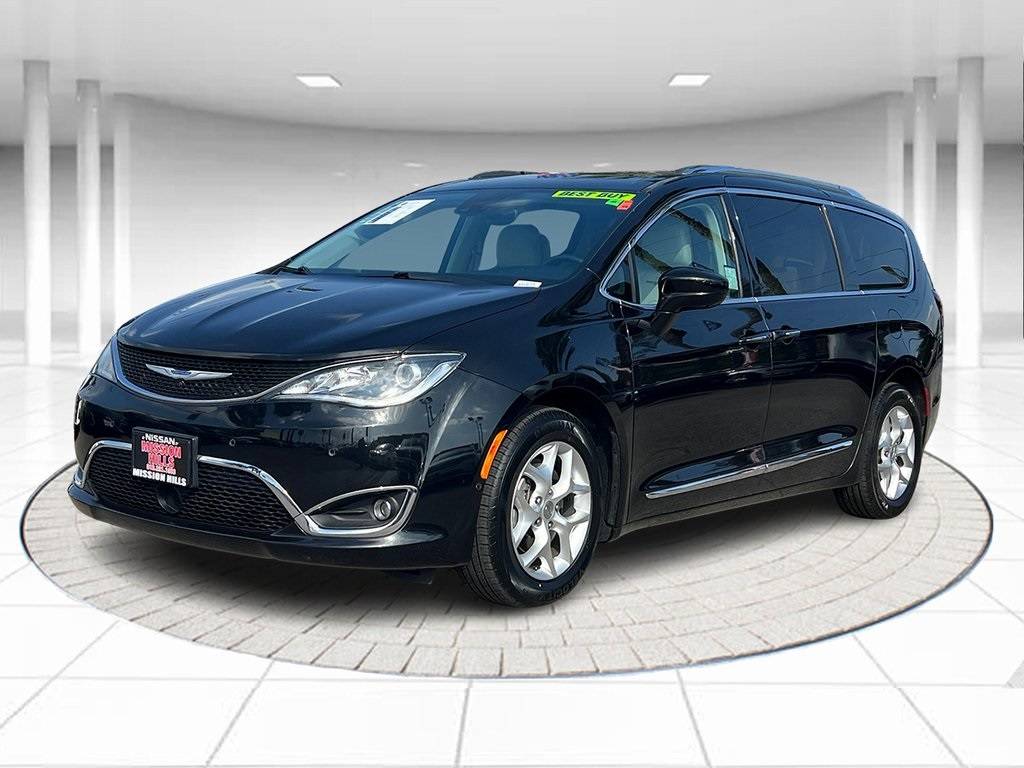 2020 Chrysler Pacifica Touring L Plus — Minivan — 71,370 mi — Mission Hills, CA