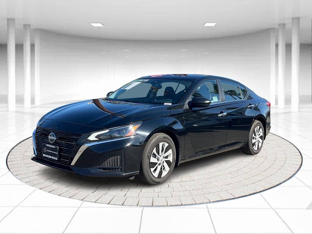 2025 Nissan Altima S — Sedan — 4,106 mi — Mission Hills, CA