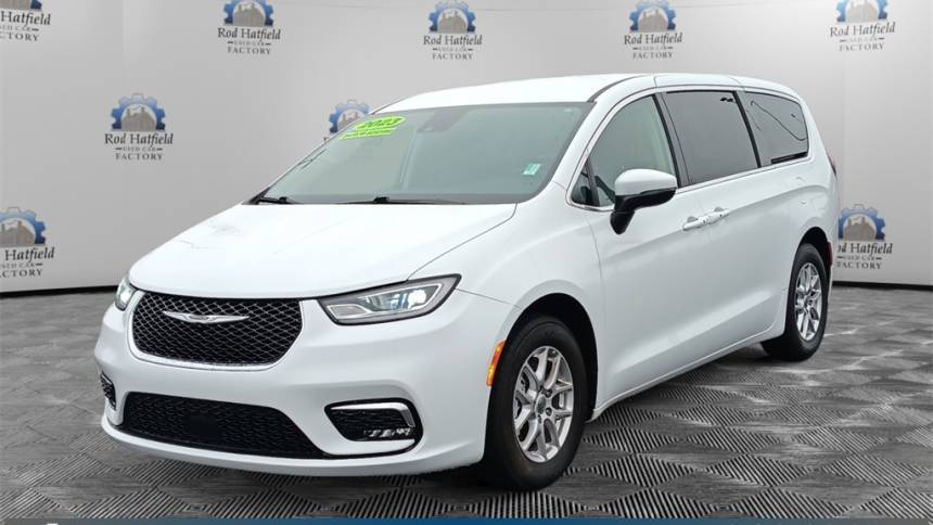 2023 Chrysler Pacifica Touring L — Minivan — 58,776 mi — Nicholasville, KY