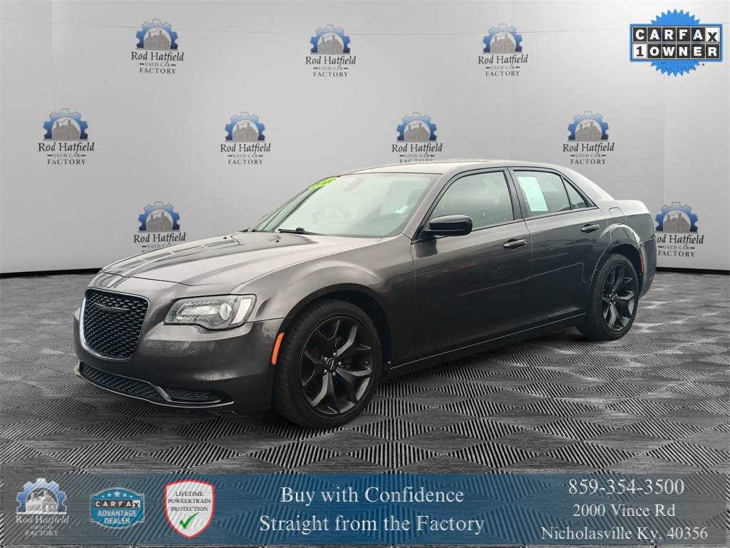 2020 Chrysler 300 Touring — Sedan — 47,602 mi — Nicholasville, KY