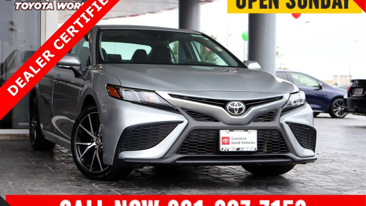 2024 Toyota Camry SE — Sedan — 27,552 mi — Spring, TX