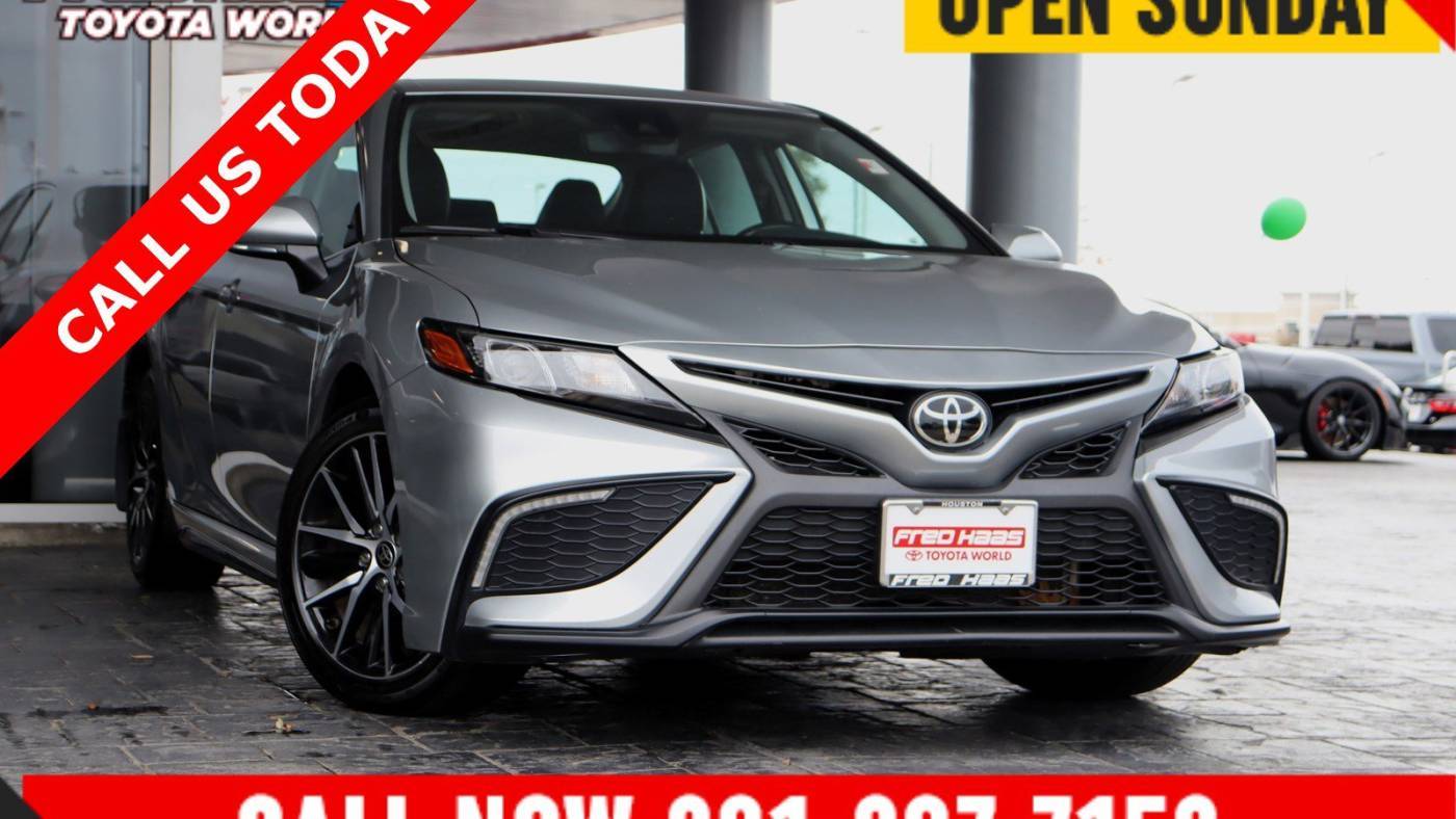 2023 Toyota Camry SE — Sedan — 52,975 mi — Spring, TX