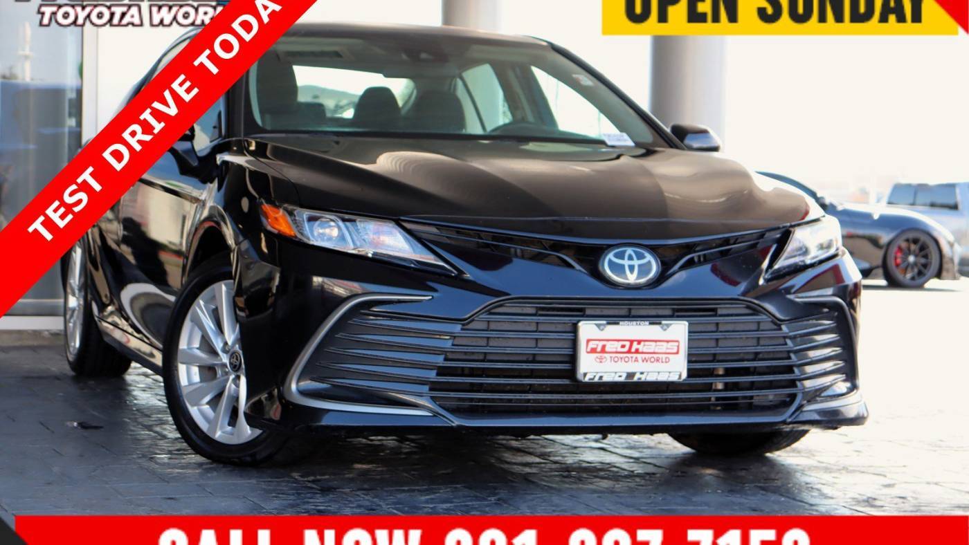 2023 Toyota Camry LE — Sedan — 33,524 mi — Spring, TX