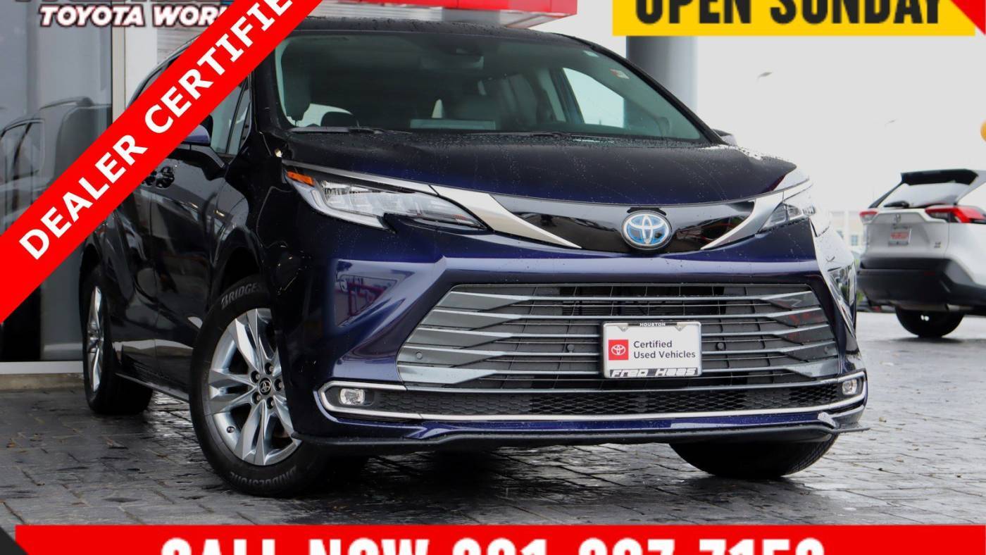 2024 Toyota Sienna Limited — Minivan — 6,325 mi — Spring, TX