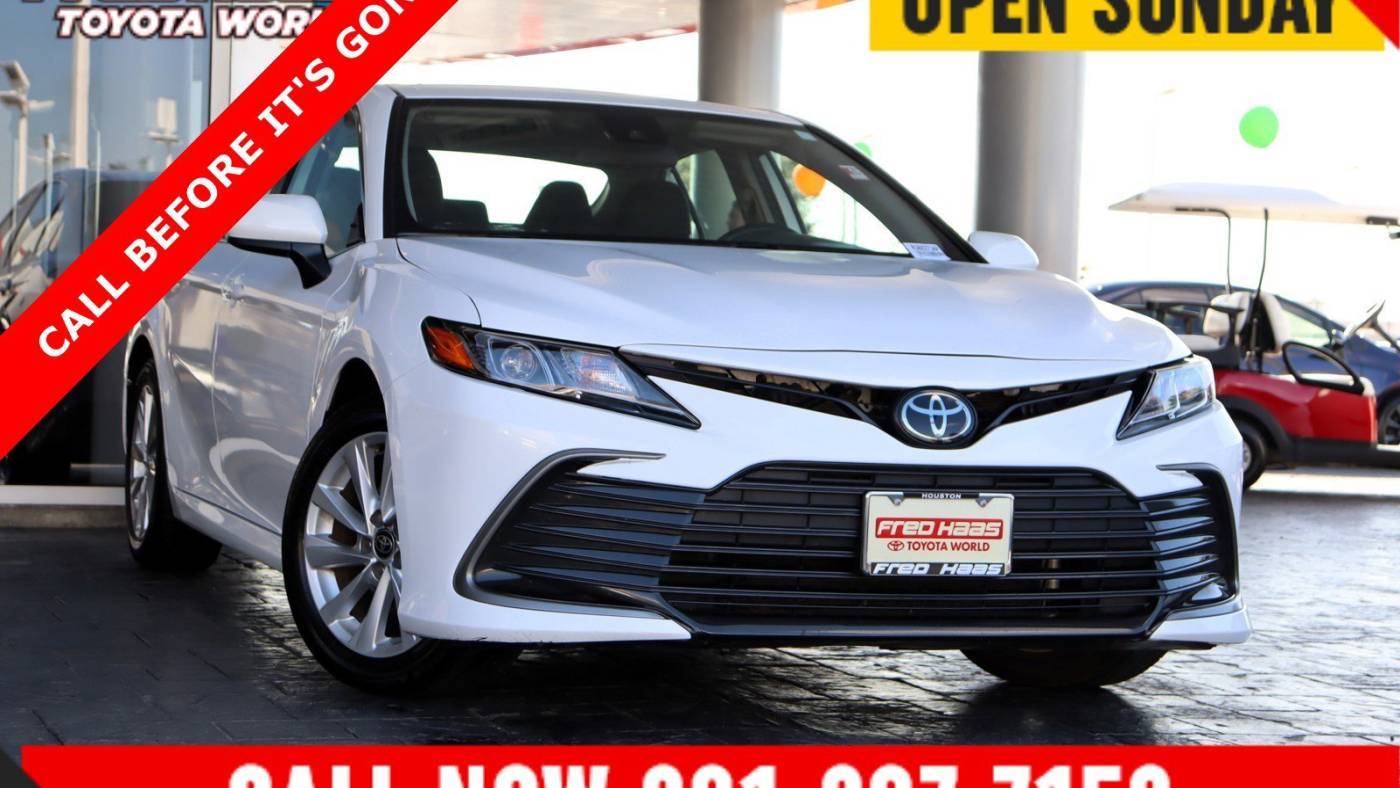 2024 Toyota Camry LE — Sedan — 31,224 mi — Spring, TX
