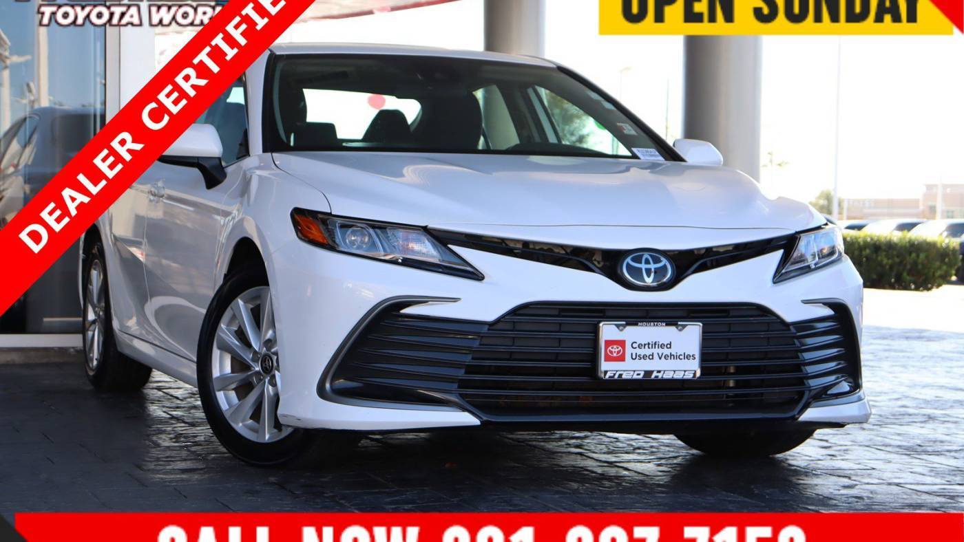 2024 Toyota Camry LE — Sedan — 20,231 mi — Spring, TX
