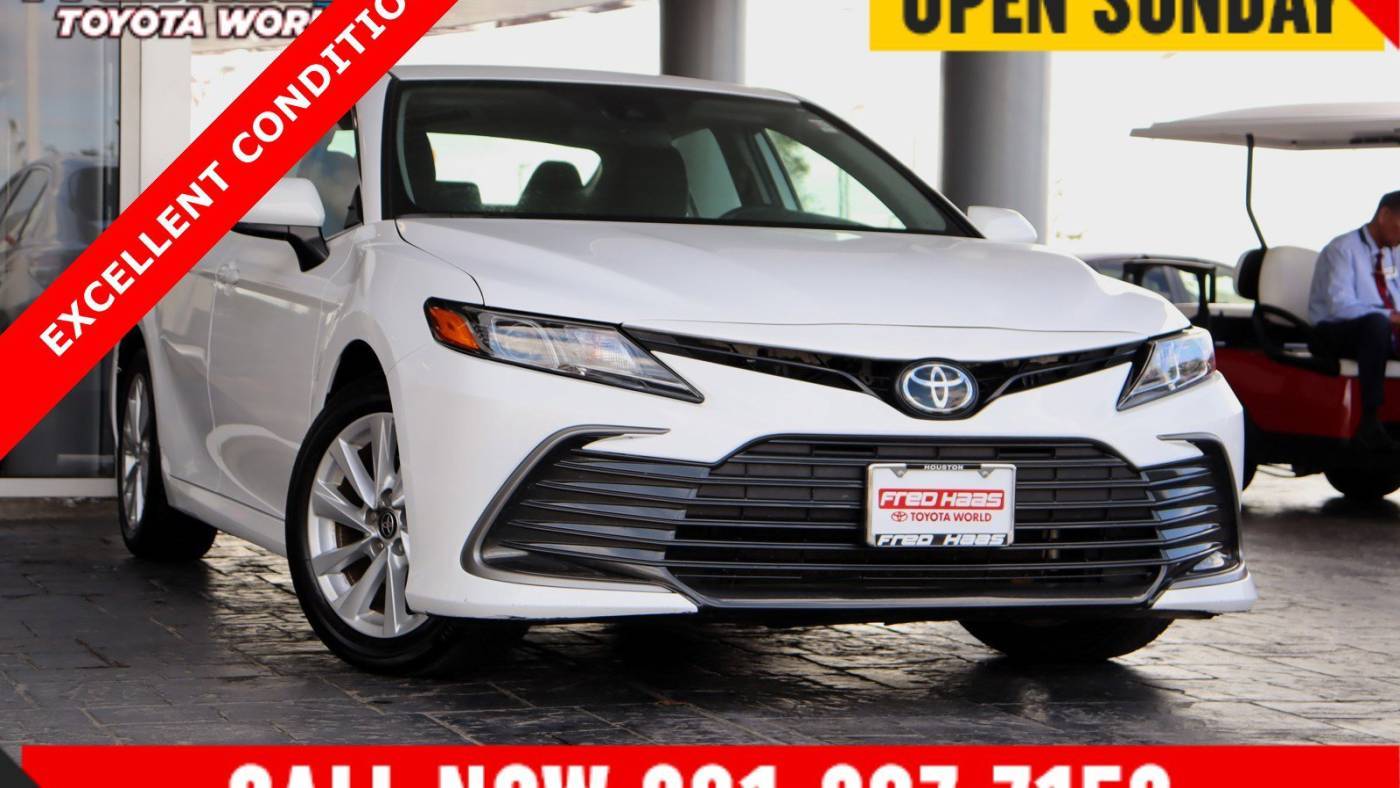 2024 Toyota Camry LE — Sedan — 28,761 mi — Spring, TX