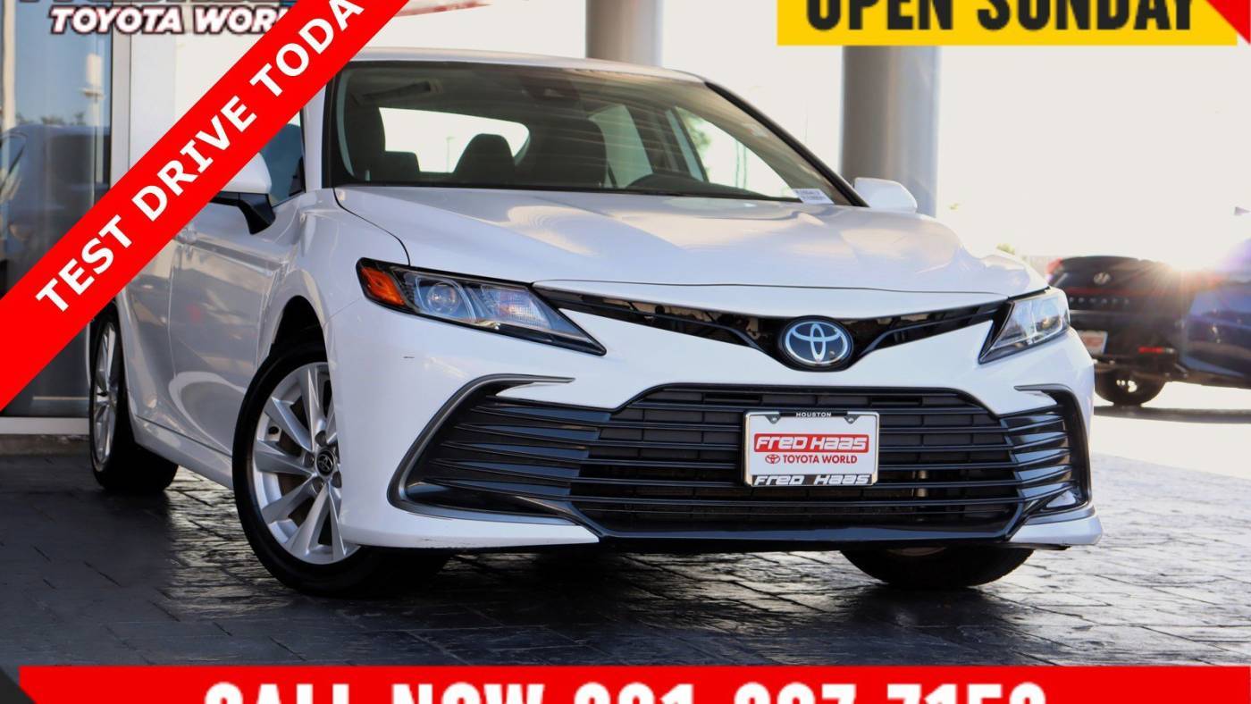 2024 Toyota Camry LE — Sedan — 23,676 mi — Spring, TX