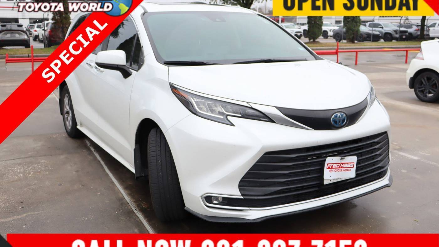2022 Toyota Sienna XLE — Minivan — 81,325 mi — Spring, TX